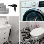 S8 Luxury Oldtown: Family-friendly With Entertainment *