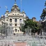 S8 Luxury Oldtown: Family-friendly With Entertainment * Kosice