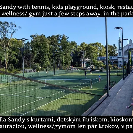 Appartement S8 Luxury Oldtown - Foodstore, Crib, Babychair, Netflix, Pc Screen, Unlimmusic Košice