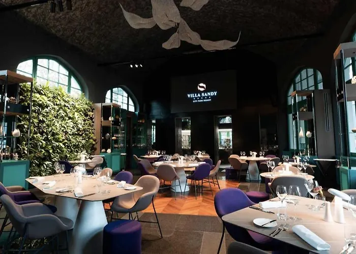 S8 Luxury Oldtown: Family-friendly With Entertainment *